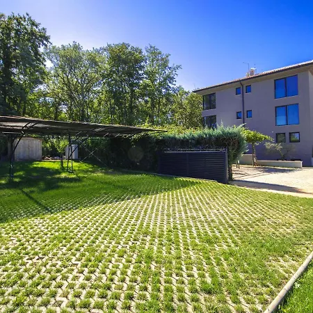 Villa Oliva By Interhome