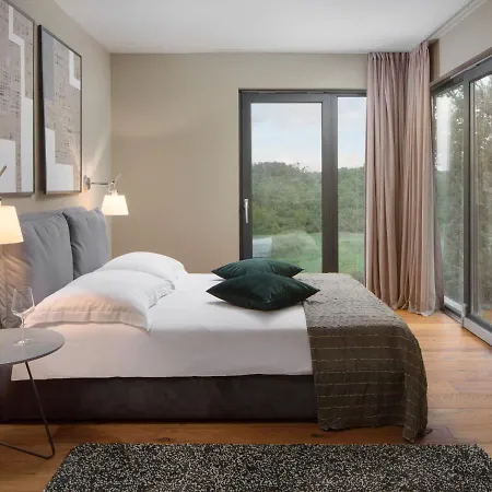 Oliva By Interhome