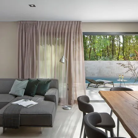 Oliva By Interhome Pelegrin