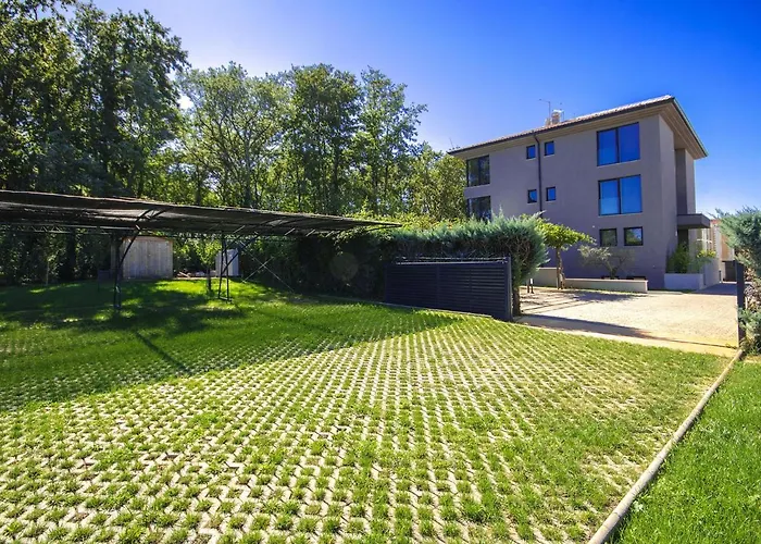 Villa Oliva By Interhome